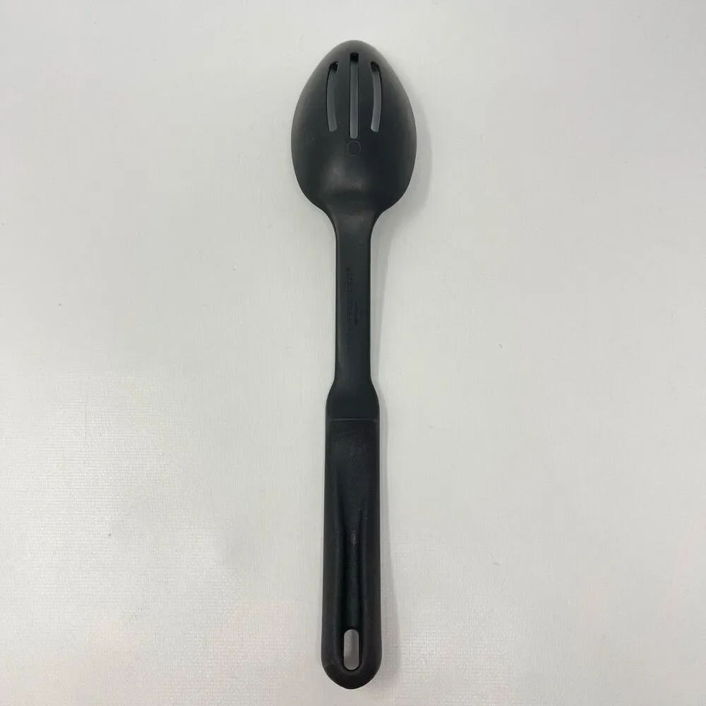 Pampered Chef Kitchen Utensil Black Slotted Serving Cooking Spoon Vintage